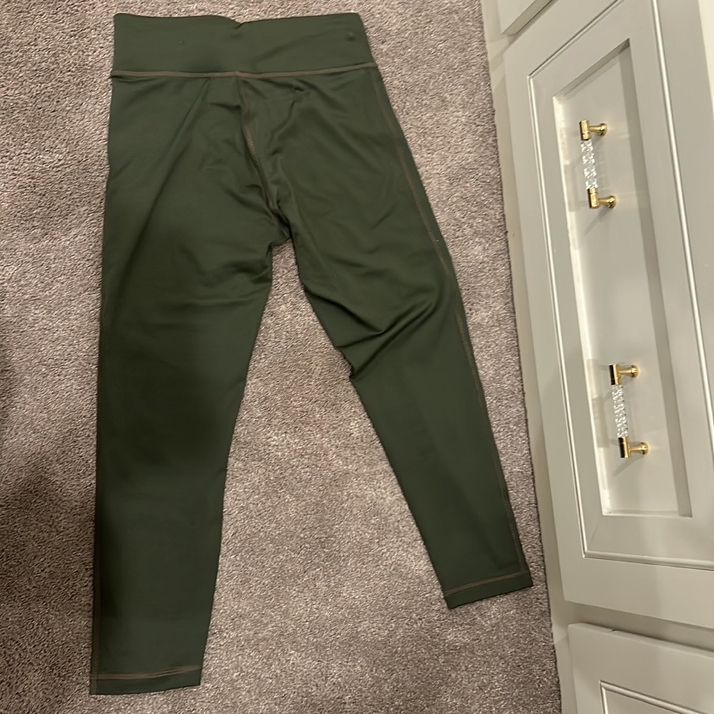 leggings - Picture 2 of 3